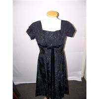 Gothic style vintage hand made dress - Size: 8 - Black