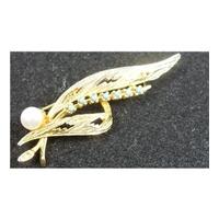 Gold look leaf brooch with faux pearl and turquoise stones