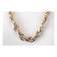 Gold tone chunky oval chain swirl necklace