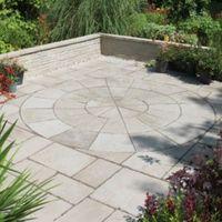 Grey Green Old Town Circle Paving Pack (D)2.8M
