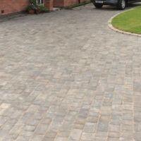 Graphite Woburn Rumbled Block Paving (L)134mm (W)134mm Pack of 504 9.05 m²