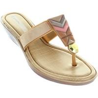 Grendha Treasure Wedge women\'s Flip flops / Sandals (Shoes) in BEIGE
