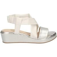 Grace Shoes SA37 Wedge sandals Women Bianco women\'s Sandals in white