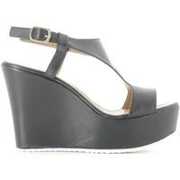 Grace Shoes 15015 Wedge sandals Women Black women\'s Sandals in black