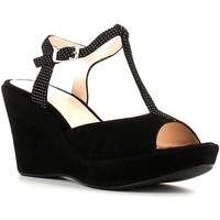 Grace Shoes CR21 Wedge sandals Women Black women\'s Sandals in black
