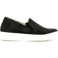 Grunland SC2253 Slip-on Women women\'s Slip-ons (Shoes) in black
