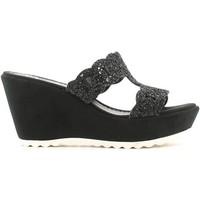Grace Shoes 80GLITT Wedge sandals Women Black women\'s Clogs (Shoes) in black