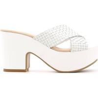 Grace Shoes I1502 Sandals Women Bianco women\'s Clogs (Shoes) in white
