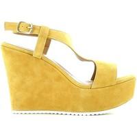 Grace Shoes 15015 Wedge sandals Women women\'s Sandals in yellow