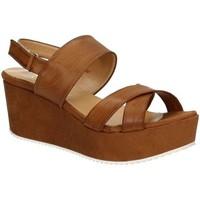 Grace Shoes 9829 Wedge sandals Women Brown women\'s Sandals in brown