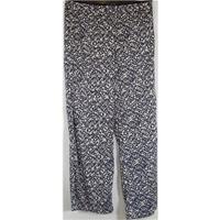 great plains size 12 navycream light weight trousers