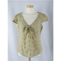 GREAT PLAINS short sleeved top size - M