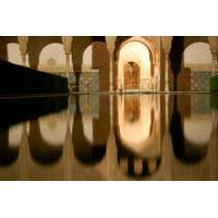 Guided Night Alhambra Tour with Nazrid Palaces