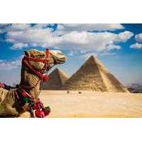 Guided Small-Group Day Tour to Great Pyramids and Egyptian Museum from Cairo