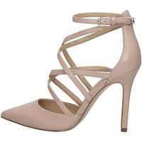 guess flbln2 lea08 heels womens court shoes in beige