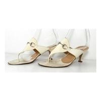 Gucci Size 3.5 White Cream Kitten Heeled Sandals