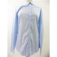 Gucci Size M Light Chambray Blue Blue Fitted Shirt