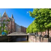 Hamburg Shore Excursion: Hop-On Hop-Off Tour with Harbor and Lake Alster Cruises