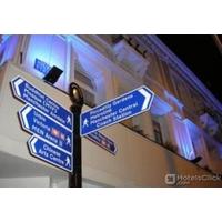 HATTER\'S HOSTEL AT HILTON CHAMB...