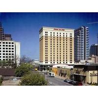 hampton inn and suites austin downtown