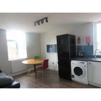 HAWKINS FLAT 6 HOUSE SHARE AVAILABLE