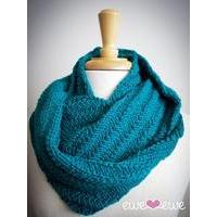 Happy Cowl in Ewe Wooly Worsted (206)