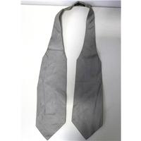 Harrods Silver Grey Patterned Silk Cravat