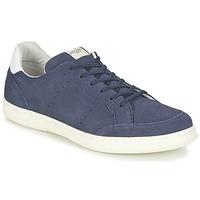 Hackett BADMINTON SUEDE men\'s Shoes (Trainers) in blue