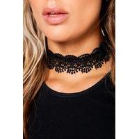 Haley Scallop Lace Choker - black