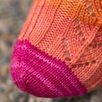 hele rib lace gradient socks by tabetha hedrick digital version