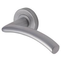 heritage v3490 centaur satin chrome round rose lever door furniture