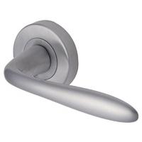 heritage v1750 sutton satin chrome round rose lever door furniture