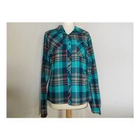 henleys size small checked hoodie