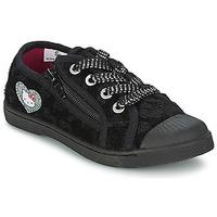 hello kitty capeli girlss childrens shoes trainers in black
