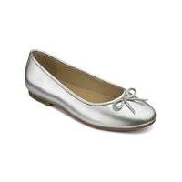 Heavenly Soles Bow Ballerina Shoes D