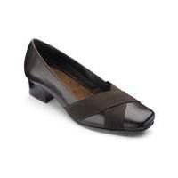 Heavenly Soles Court Shoes EEEE Fit