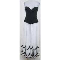 Helen Anderson: Size 12: Black and ivory evening gown