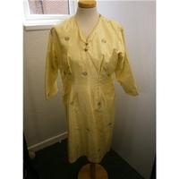 Hindu Sherwani Grooms Outfit Yellow Small Handmade - Size: Small - Yellow