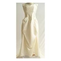 Hilary Morgan size 8 ivory and gold wedding dress