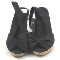 H&M - Size: 5 - Black - Sandals