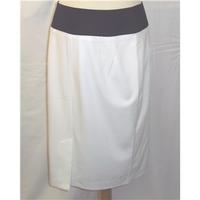 H&M - Size: 12 - Cream / ivory - Knee length skirt
