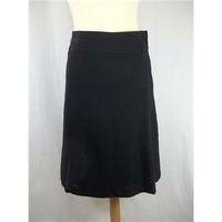 hm size 8 black knee length skirt