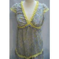 hm short grey and yellow flowery dress uk size 8