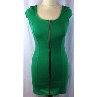 H&M Size 8 Green Short Dress H&M - Size: 8 - Green - Mini dress