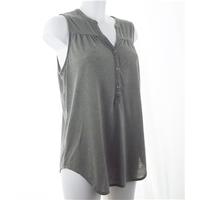 H&M green sleeveless tunic style top size M H&M - Size: M - Green - Sleeveless top