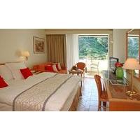 Hotel Amathus Beach