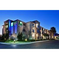 holiday inn express hotel suites tracy