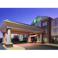 Holiday Inn Express Suites Pine Bluff