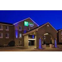 Holiday Inn Express & Suites Empire Mall