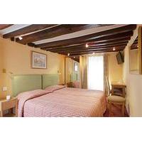 Hotel Royal Opera